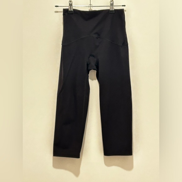 Spanx cropped leggings XS -EUC - Picture 6 of 6